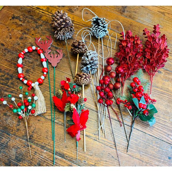Lot of 20 Picks Berries Pinecones Baubles Beads Flowers for DIY Crafts Wreaths - Picture 1 of 10
